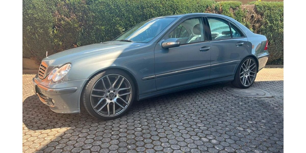 Mercedes-Benz C 240 119.000 km 5.500 &euro; Bruchsal 76646