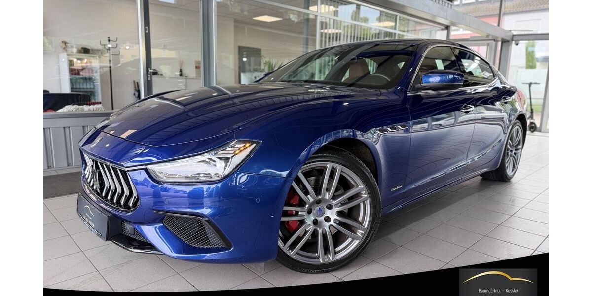 Maserati Ghibli 113.000 km 31.490 &euro; Heilbronn 74080