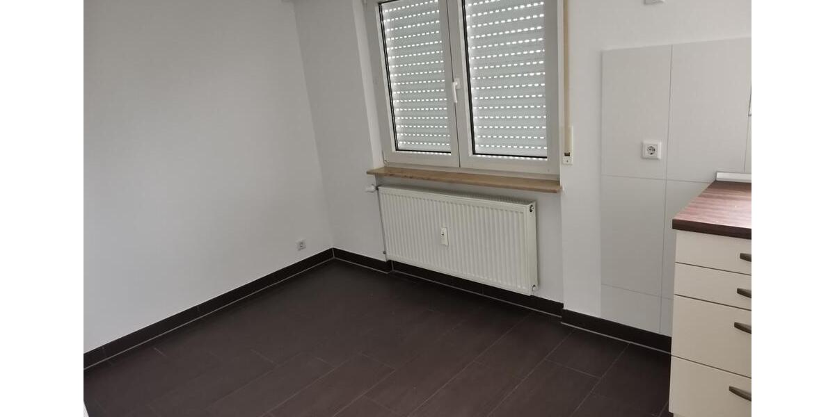 Erdgeschoßwohnung Nußloch - 4 Zimmer, 97 m&sup2;, 1.225&euro; | Angebot:25893596