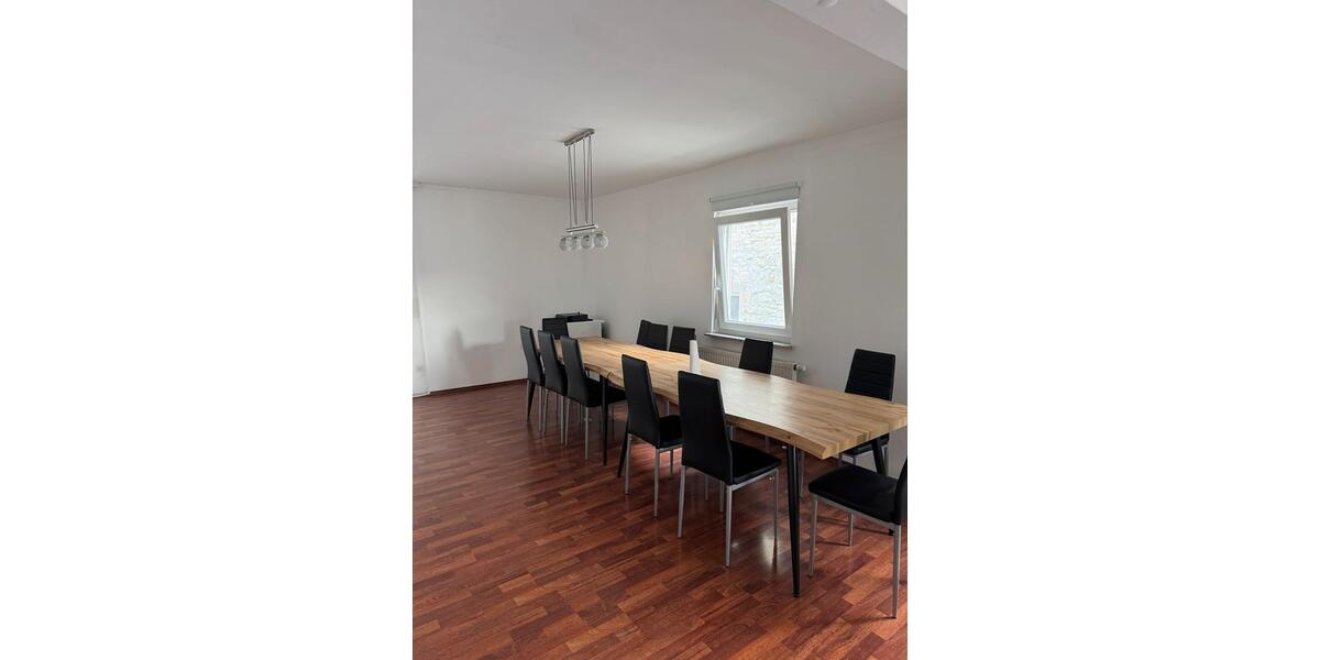 Etagenwohnung Bretten - 5 Zimmer, 120 m&sup2;, 400&euro; | Angebot:25251540