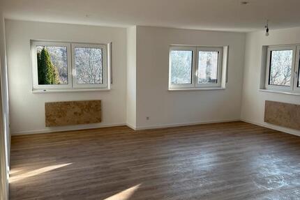 Wohnung Kirchardt - 3 Zimmer, 90 m&sup2;, 980&euro; | Angebot:25350371