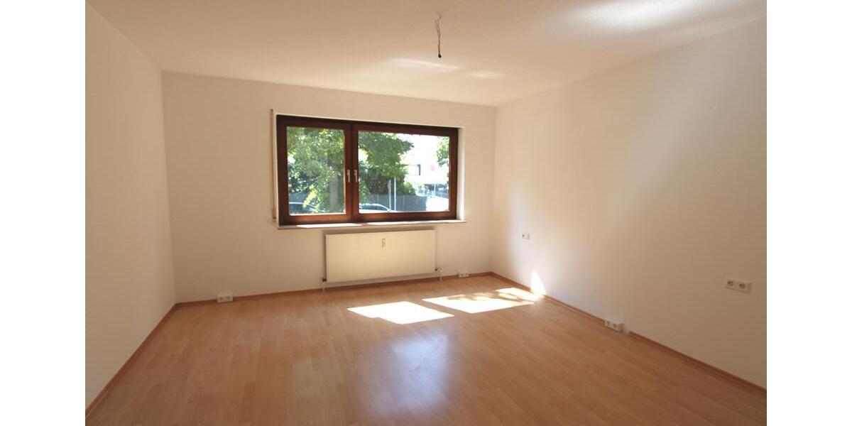 Erdgeschoßwohnung Heilbronn - 2.5 Zimmer, 101 m&sup2;, 1.200&euro; | Angebot:22360381