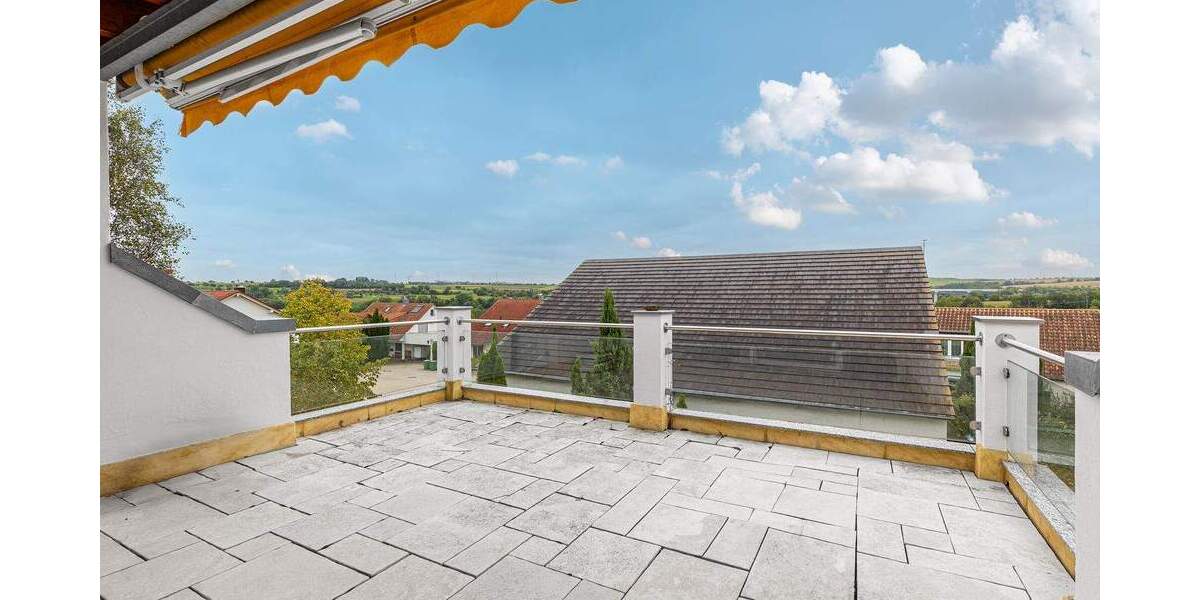 Etagenwohnung Markgröningen - 2 Zimmer, 112 m&sup2;, 445.000&euro; | Angebot:25698009