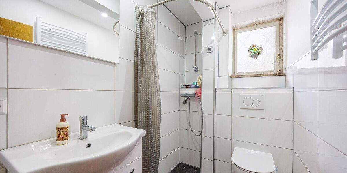 Etagenwohnung Besigheim - 2 Zimmer, 60 m&sup2;, 189.000&euro; | Angebot:25775331