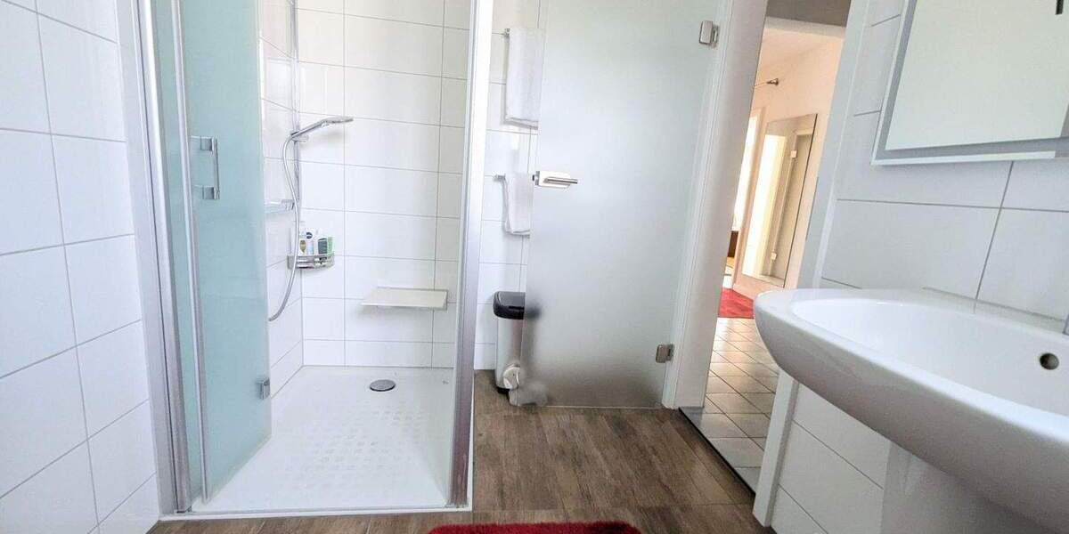 Einfamilienhaus Niefern-Öschelbronn Niefern - 7 Zimmer, 190 m&sup2;, 550.000&euro; | Angebot:25738400