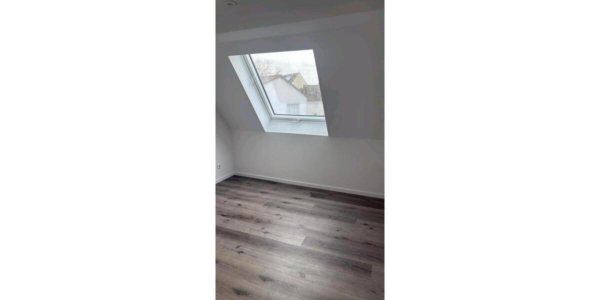 Maisonettenwohnung Neckarsulm - 5.5 Zimmer, 170 m&sup2;, 1.800&euro; | Angebot:25056474