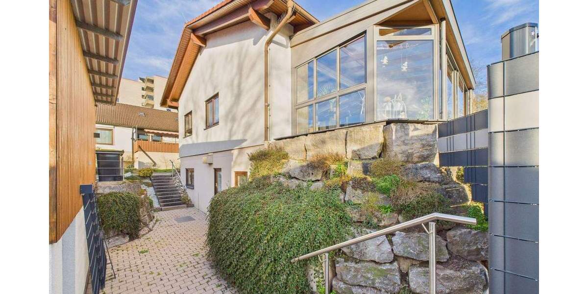 Bungalow Illingen - 6 Zimmer, 156 m&sup2;, 695.000&euro; | Angebot:25655412