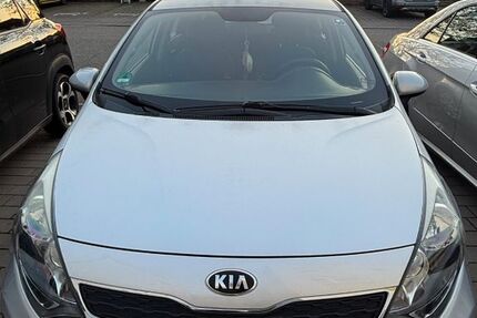 Kia Rio 126.531 km 4.700 &euro; Niefern-Öschelbronn 75223