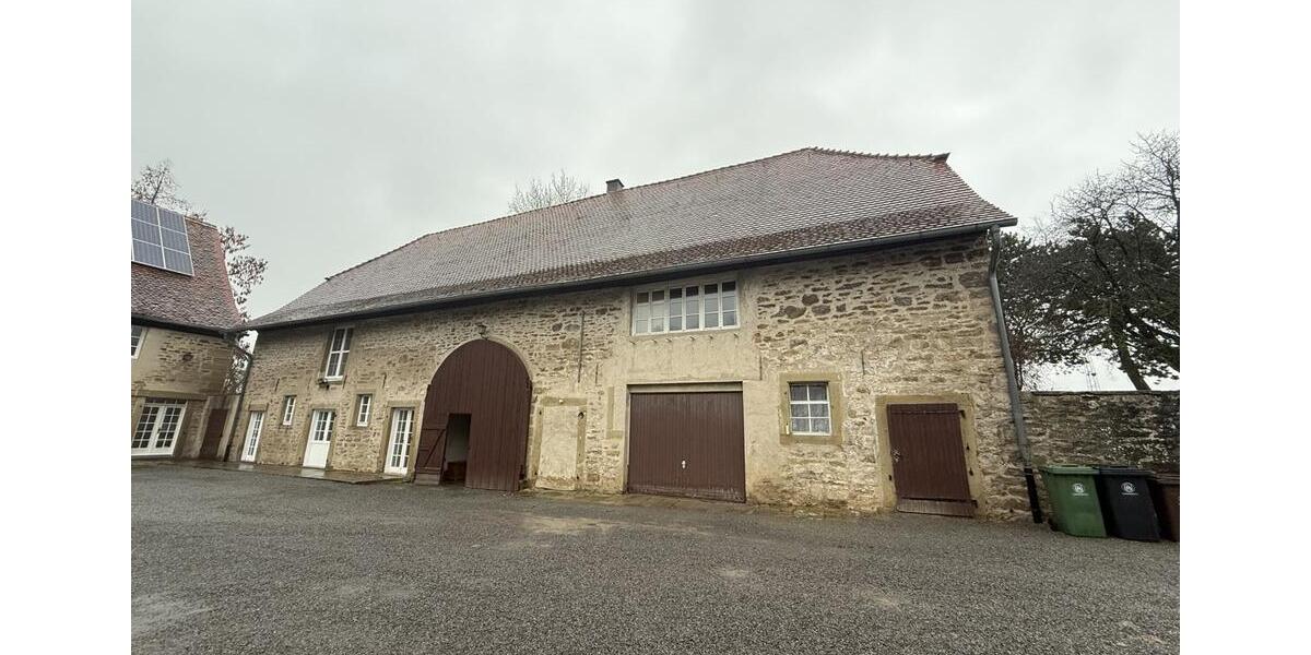 Einfamilienhaus Sinsheim - 9 Zimmer, 390 m&sup2;, 3.500&euro; | Angebot:25804568