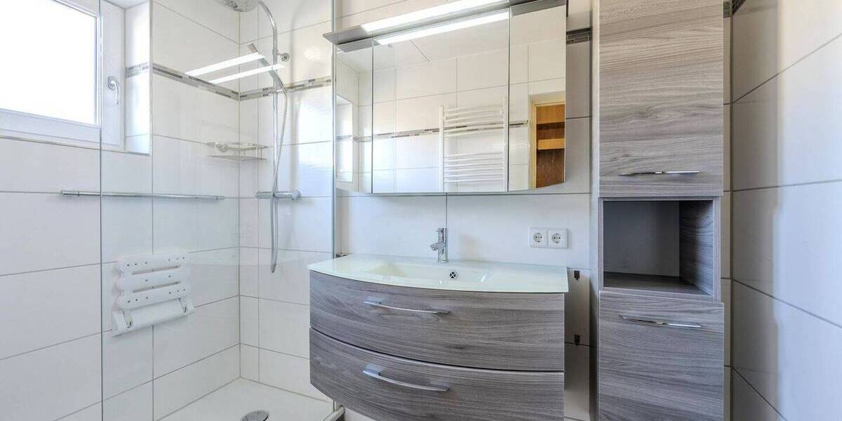 Mehrfamilienhaus, Wohnhaus HN-Neckargartach Neckargartach - 8 Zimmer, 184 m&sup2;, 595.000&euro; | Angebot:26038009