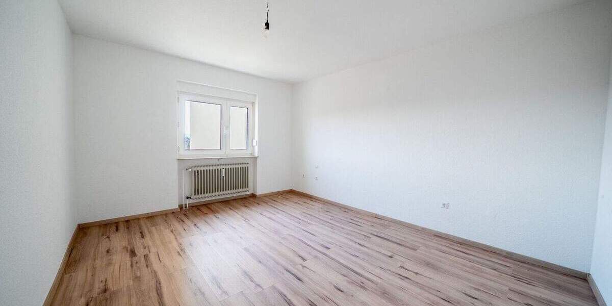 Etagenwohnung Bretten - 3 Zimmer, 89 m&sup2;, 365.000&euro; | Angebot:25879243