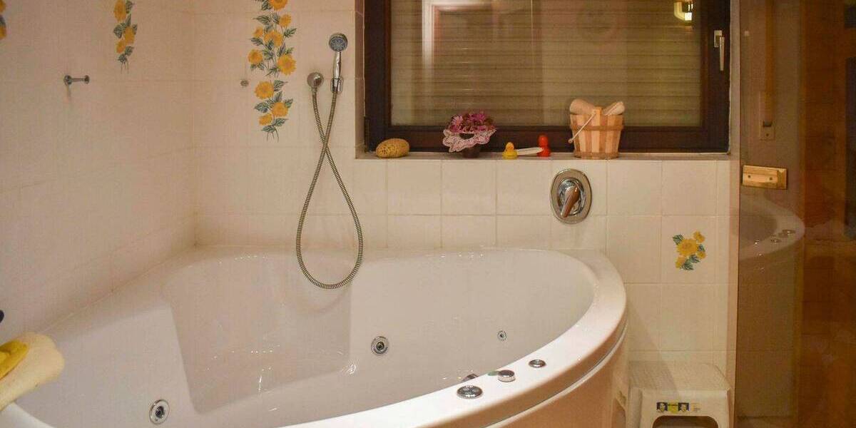 Doppelhaushälfte Bruchsal Untergrombach - 6 Zimmer, 233 m&sup2;, 498.000&euro; | Angebot:26016570