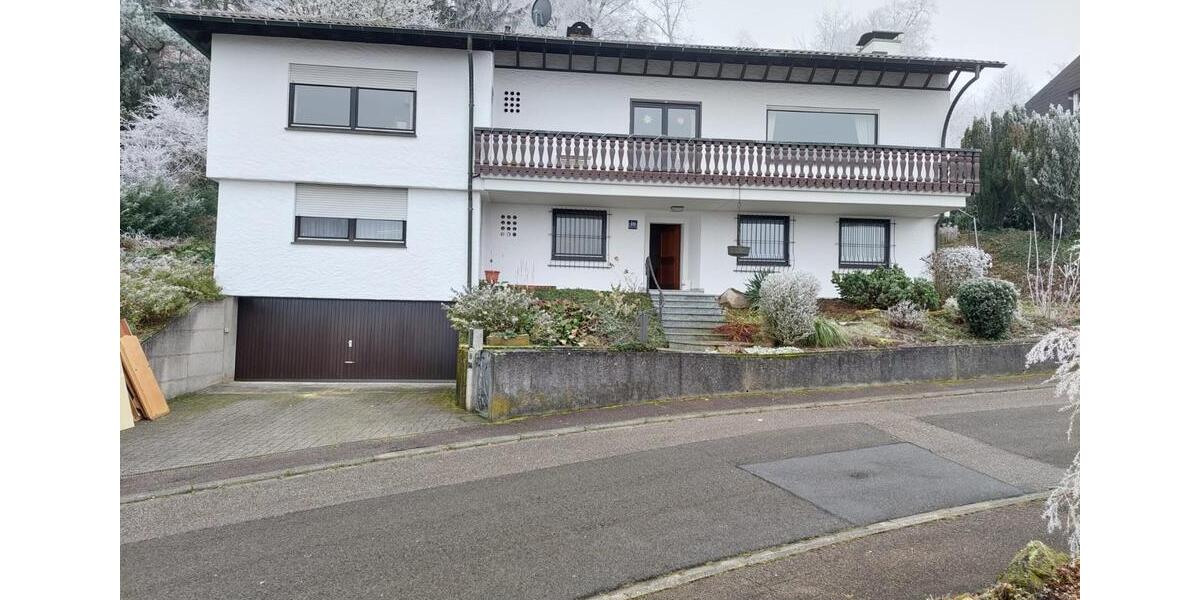 Einfamilienhaus Leimen - 7 Zimmer, 190 m&sup2;, 1.990&euro; | Angebot:21518561