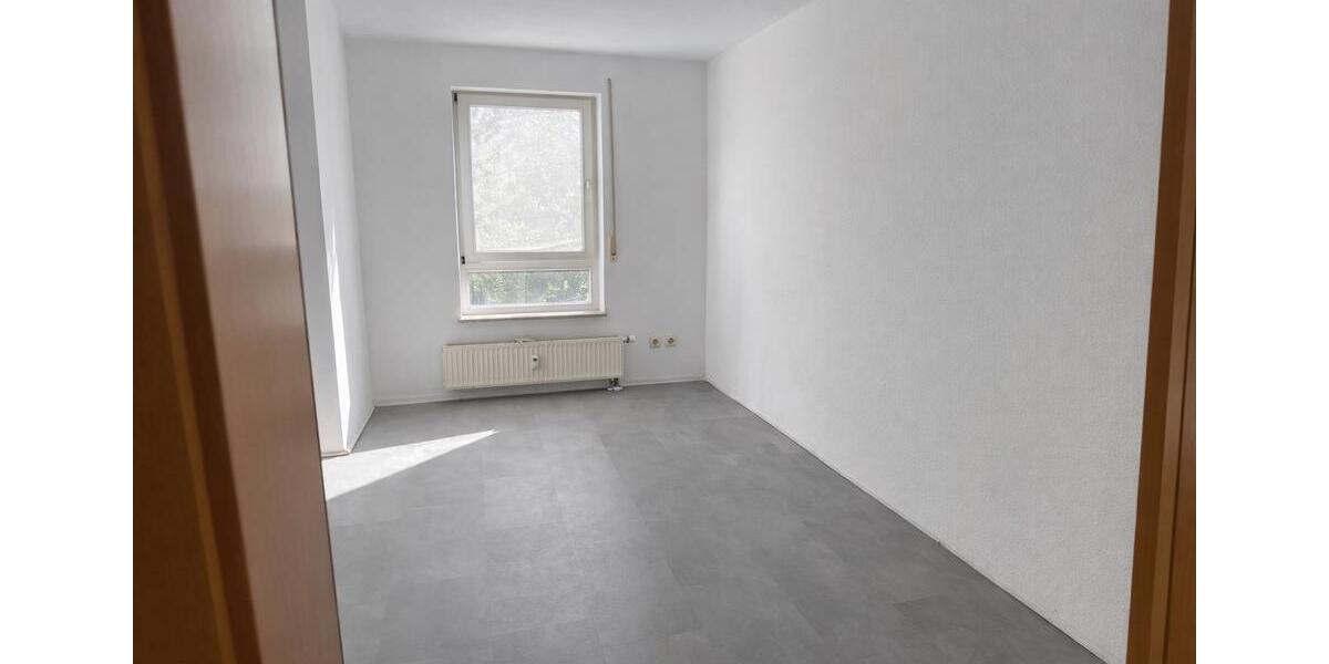 Etagenwohnung Mundelsheim - 3.5 Zimmer, 95 m&sup2;, 1.230&euro; | Angebot:25990848