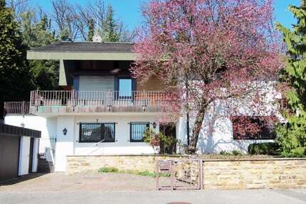 Haus Knittlingen - 6 Zimmer, 258 m&sup2;, 749.000&euro; | Angebot:20741999