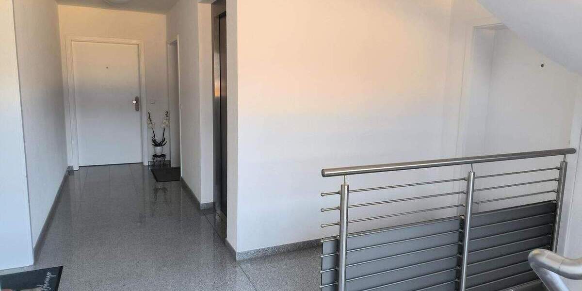 Etagenwohnung Bad Rappenau - 4 Zimmer, 107 m&sup2;, 1.340&euro; | Angebot:25682763