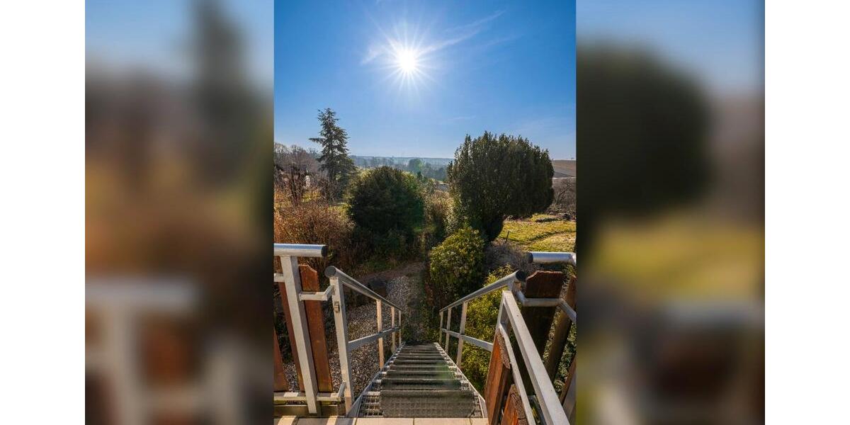 Einfamilienhaus Gundelsheim - 8.5 Zimmer, 260 m&sup2;, 585.000&euro; | Angebot:26008581