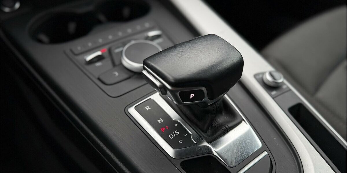 Audi A4 Avant 2.0 TDI S-Tronic Navi AHK 148.000 km 14.990 &euro; Neckarsulm 74172