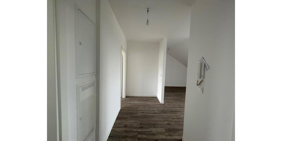 Dachgeschoßwohnung Heilbronn Böckingen - 2 Zimmer, 45 m&sup2;, 689&euro; | Angebot:25750333