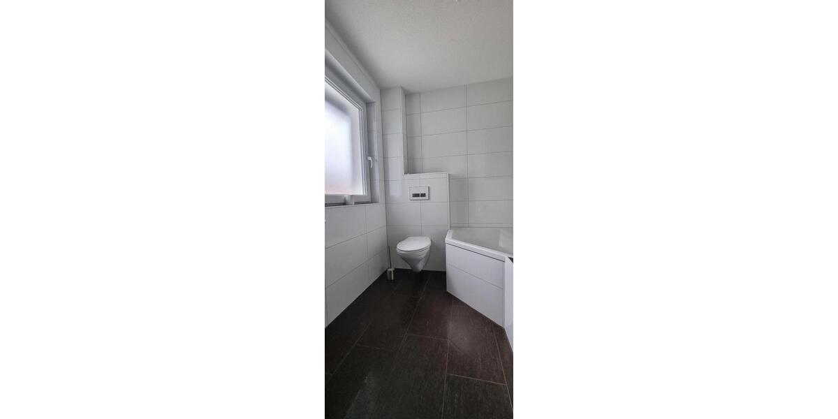 Doppelhaushälfte Kraichtal - 8 Zimmer, 165 m&sup2;, 1.850&euro; | Angebot:25807134