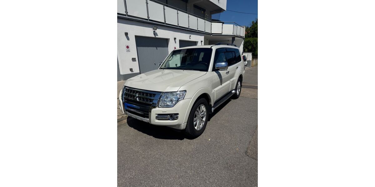 Mitsubishi Pajero 135.000 km 25.000 &euro; Neckargemünd 69151