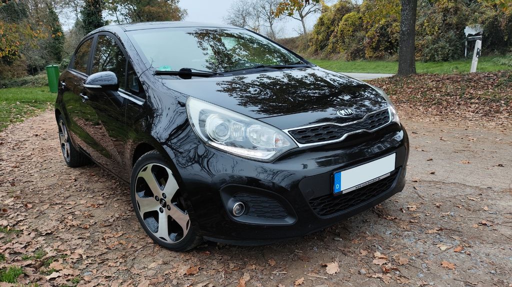 Kia Rio 214.000 km 4.700 &euro; Güglingen 74363