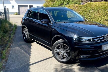 VW Tiguan 137.200 km 22.499 &euro; Knittlingen 75438