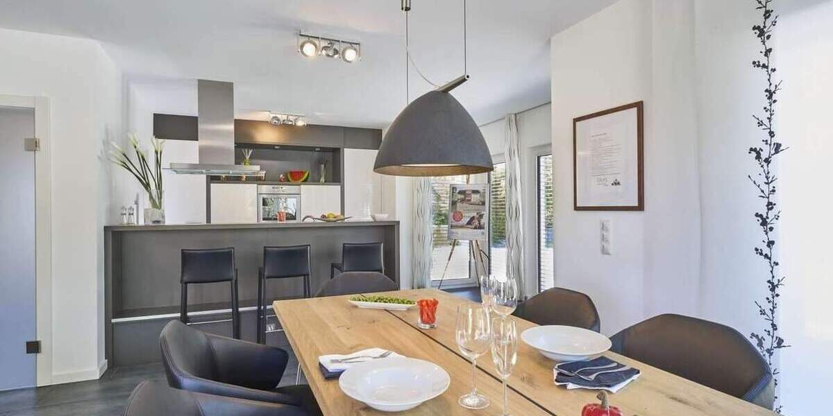 Mehrfamilienhaus, Wohnhaus Bruchsal-Helmsheim Helmsheim - 7 Zimmer, 255 m&sup2;, 1.105.000&euro; | Angebot:25743165