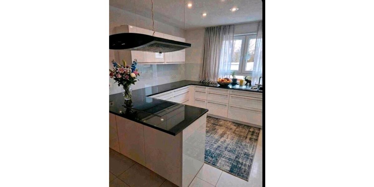 Doppelhaushälfte Neckarsulm - 9 Zimmer, 200 m&sup2;, 749.000&euro; | Angebot:25945595