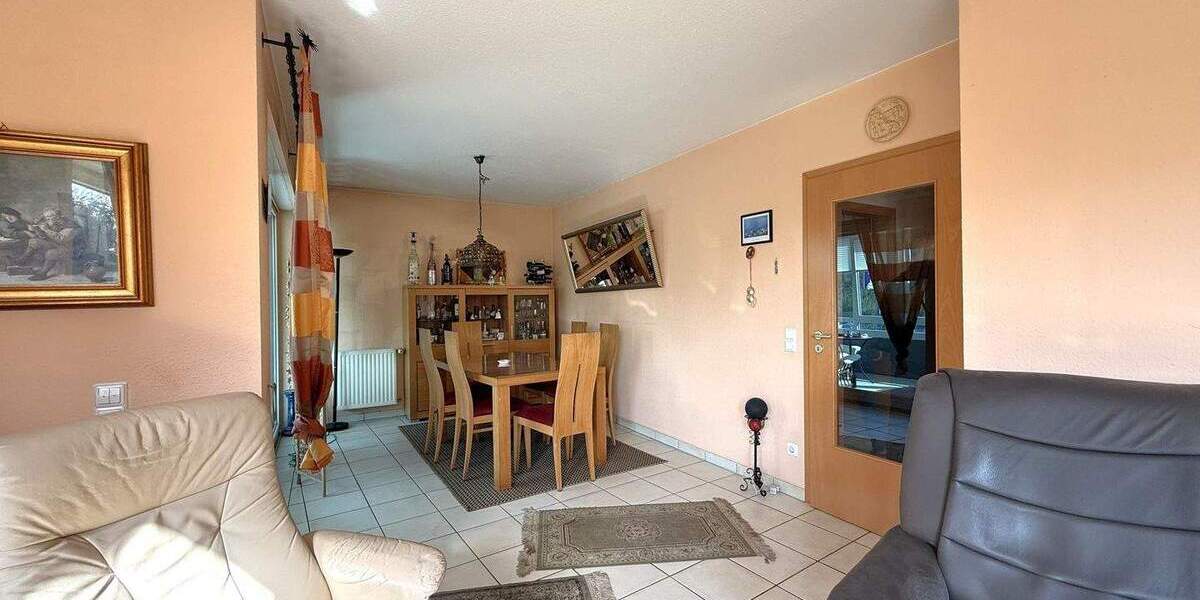 Etagenwohnung Bretten - 4 Zimmer, 105 m&sup2;, 360.000&euro; | Angebot:25745792