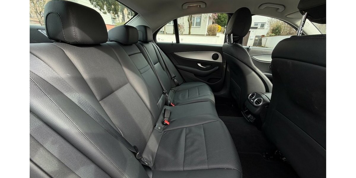 Mercedes-Benz E 200 Limousine 9G-Tronic Navi Leder 245.000 km 19.490 &euro; Neckarsulm 74172