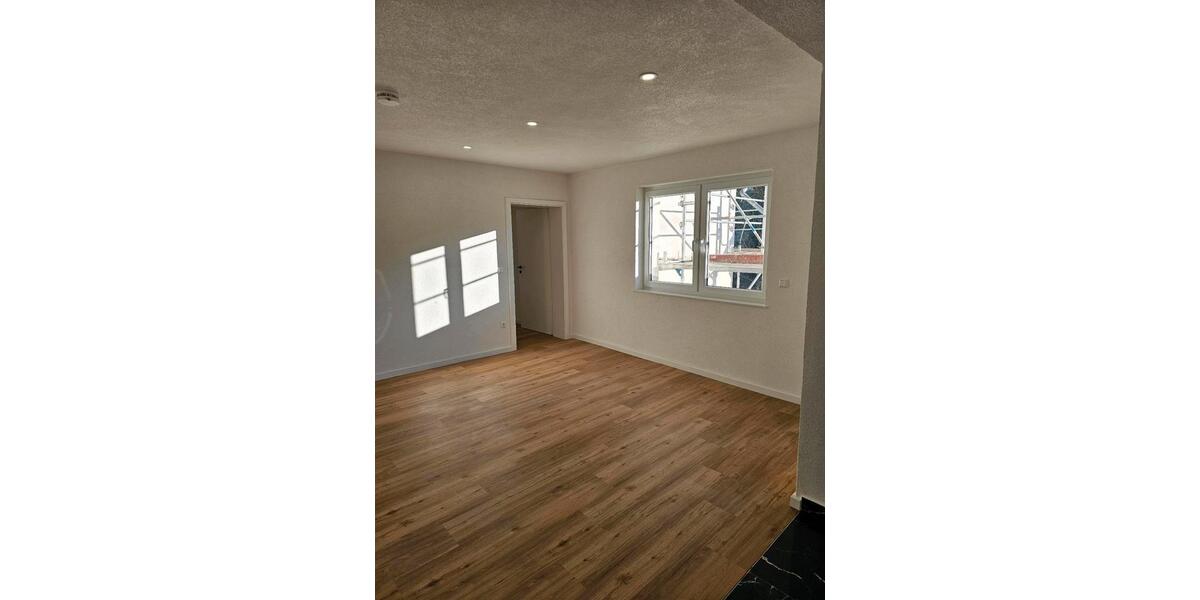 Etagenwohnung Neckarbischofsheim - 3 Zimmer, 75 m&sup2;, 750&euro; | Angebot:25483454