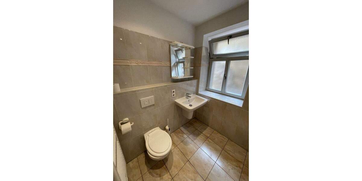 Etagenwohnung Sinsheim-Hilsbach Hilsbach - 2 Zimmer, 72 m&sup2;, 800&euro; | Angebot:25873749