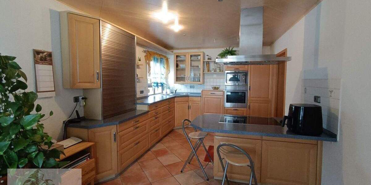 Einfamilienhaus Gundelsheim / Bachenau Bachenau - 8 Zimmer, 186 m&sup2;, 495.000&euro; | Angebot:25742871