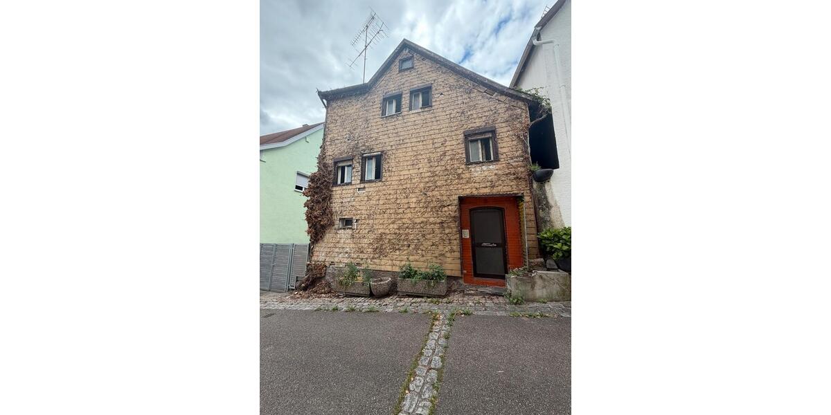Einfamilienhaus Lauffen am Neckar - 4 Zimmer, 60 m&sup2;, 69.000&euro; | Angebot:26794447