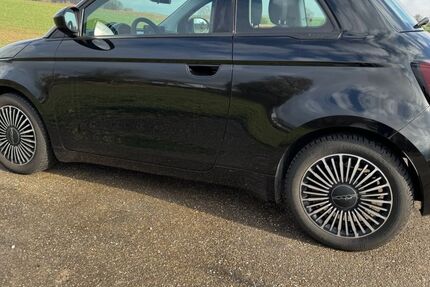 Fiat 500e 36.000 km 14.250 &euro; Bad Rappenau 74906