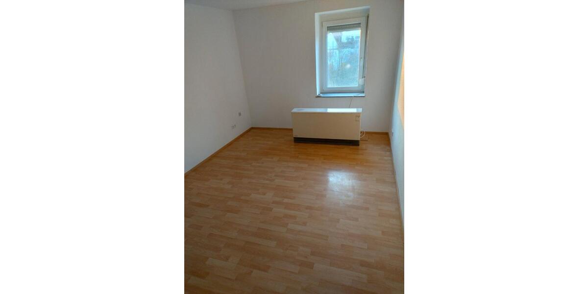 Etagenwohnung Sternenfels - 3 Zimmer, 50 m&sup2;, 400&euro; | Angebot:25980434