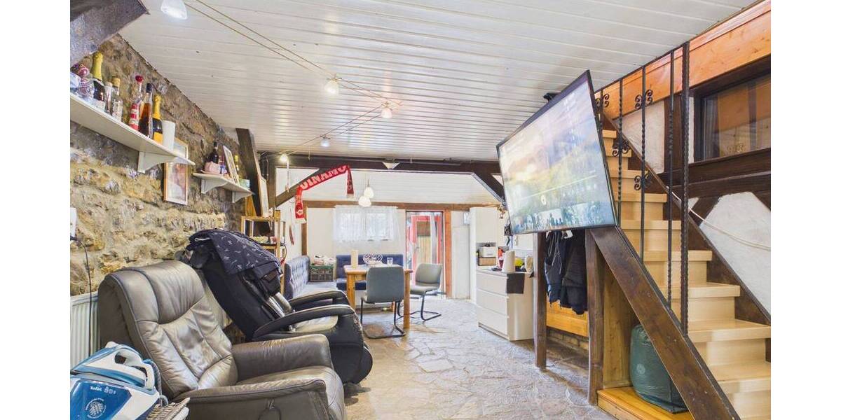 Mehrfamilienhaus, Wohnhaus Bruchsal Untergrombach - 5 Zimmer, 167 m&sup2;, 285.000&euro; | Angebot:26795074