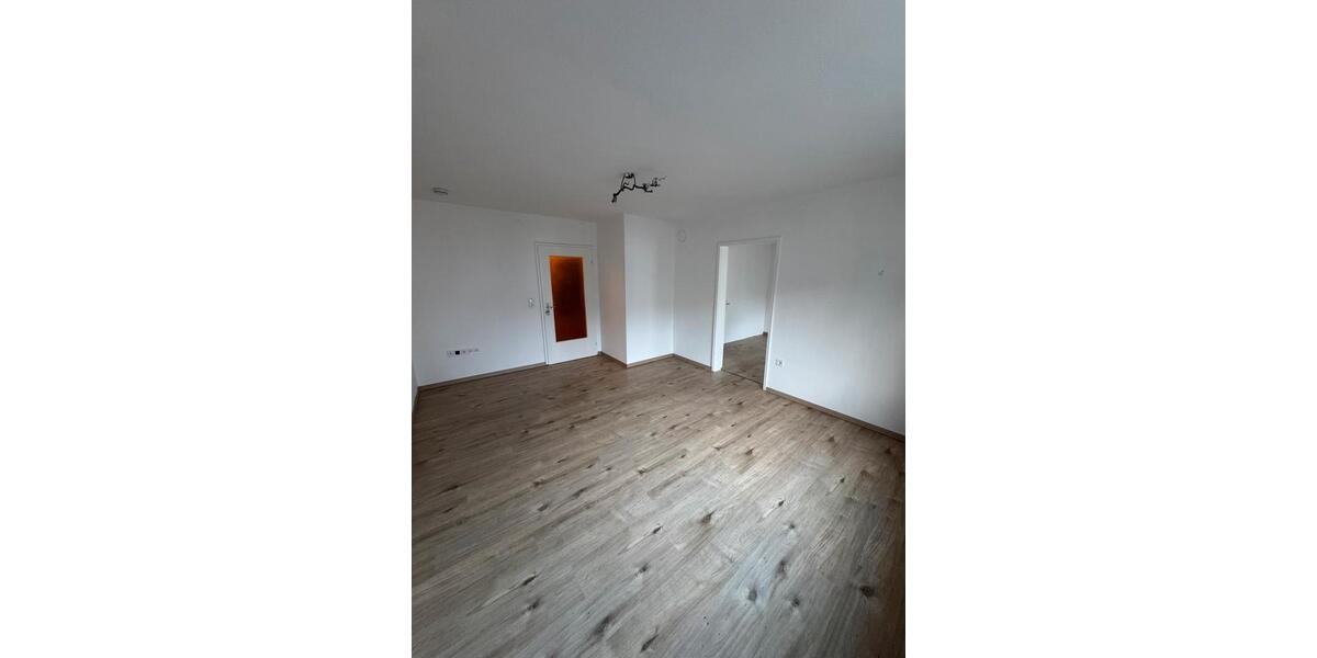Etagenwohnung Ubstadt-Weiher Weiher - 3.5 Zimmer, 75 m&sup2;, 950&euro; | Angebot:25405706
