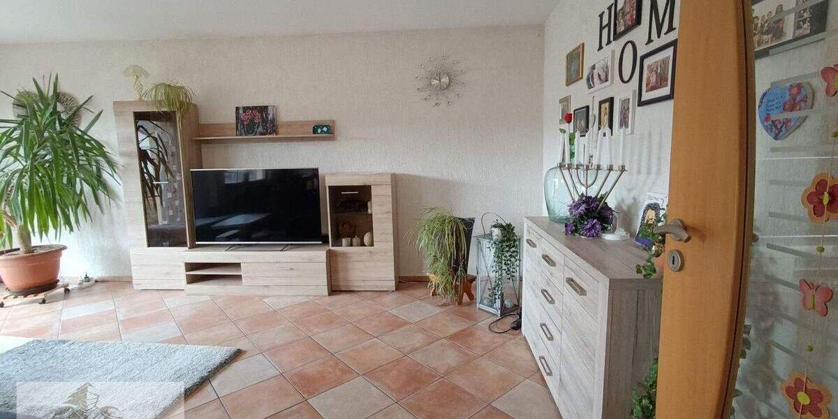 Einfamilienhaus Gundelsheim / Bachenau Bachenau - 8 Zimmer, 186 m&sup2;, 495.000&euro; | Angebot:25742871