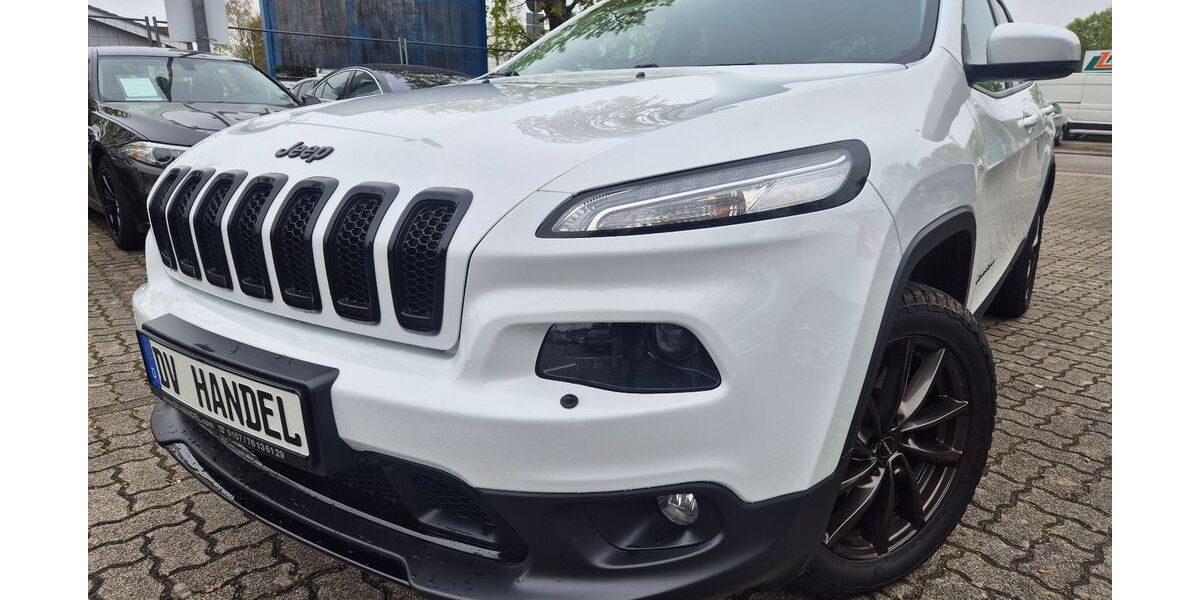 Jeep Cherokee 166.000 km 12.990 &euro; Forst 76694