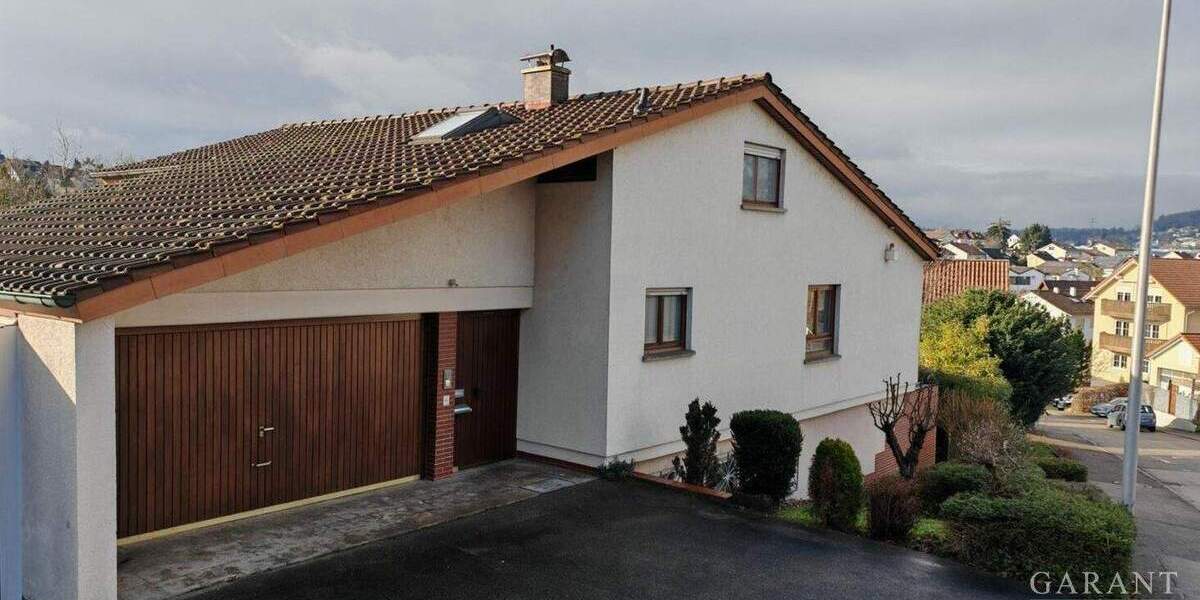 Einfamilienhaus Niefern Öschelbronn Niefern - 7 Zimmer, 239 m&sup2;, 579.000&euro; | Angebot:25778807