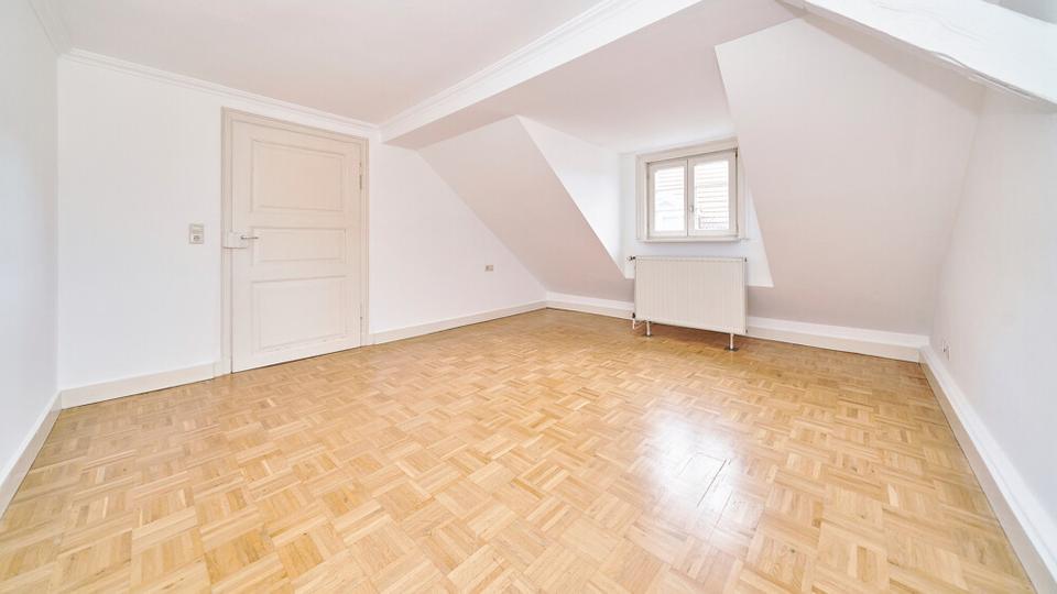 Dachgeschoßwohnung Bietigheim-Bissingen Bissingen - 3 Zimmer, 80 m&sup2;, 1.000&euro; | Angebot:25162024