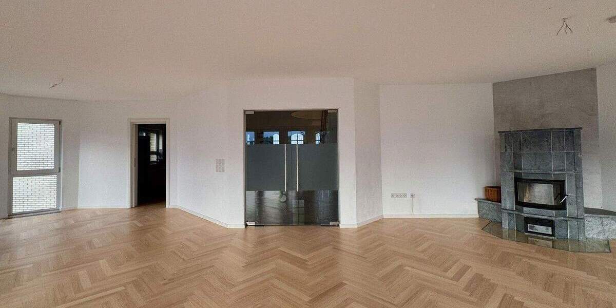 Einfamilienhaus Neckarzimmern - 6 Zimmer, 315 m&sup2;, 2.600&euro; | Angebot:25757028
