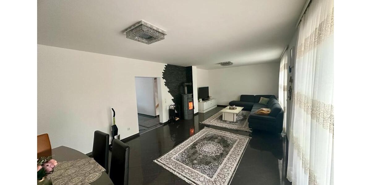 Einfamilienhaus Bretten - 7 Zimmer, 185 m&sup2;, 639.000&euro; | Angebot:26763011