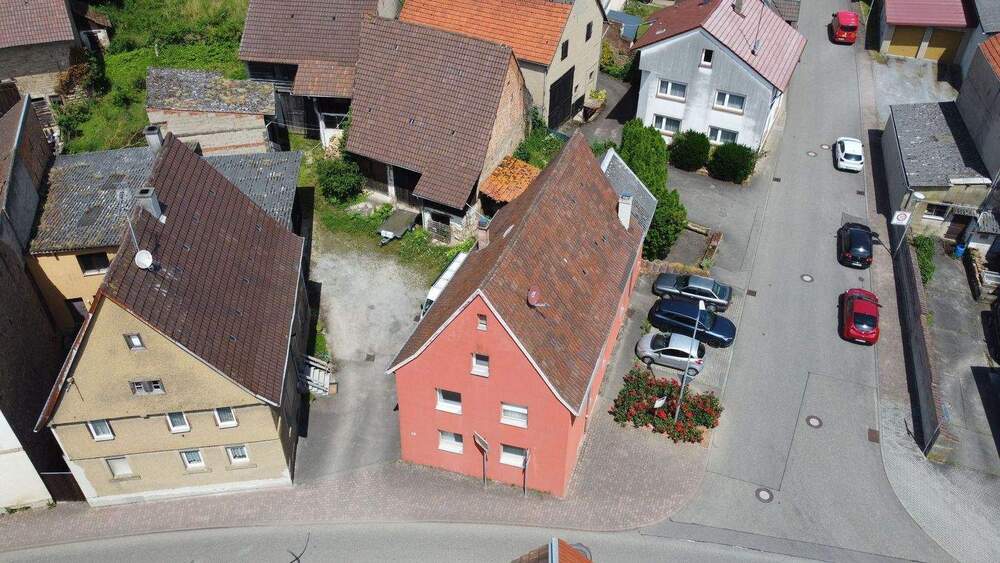 Einfamilienhaus Eppingen Elsenz - 6 Zimmer, 157 m&sup2;, 178.000&euro; | Angebot:26702918