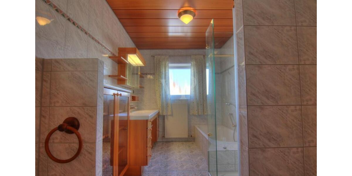 Etagenwohnung Heilbronn Frankenbach - 4 Zimmer, 112 m&sup2;, 1.290&euro; | Angebot:26193581