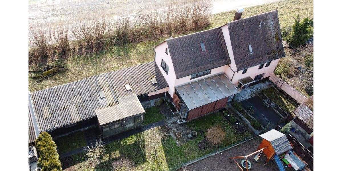 Einfamilienhaus Bad Wimpfen - 3 Zimmer, 92 m&sup2;, 149.900&euro; | Angebot:25745395