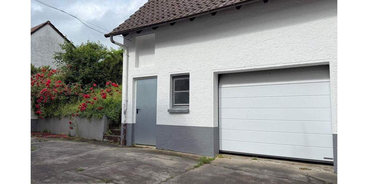 Doppelhaushälfte Bretten - 6 Zimmer, 122 m&sup2;, 450.000&euro; | Angebot:25706286