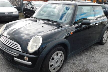 Mini ONE 177.000 km 950 &euro; Markgröningen 71706